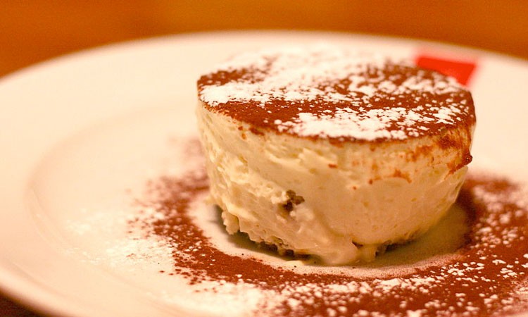 The Tiramisu Cake